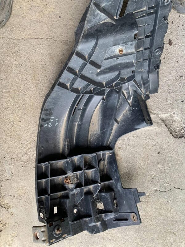 ŚLIZG ZDERZAKA LEWY PRZÓD TRAFIC II 620350101R