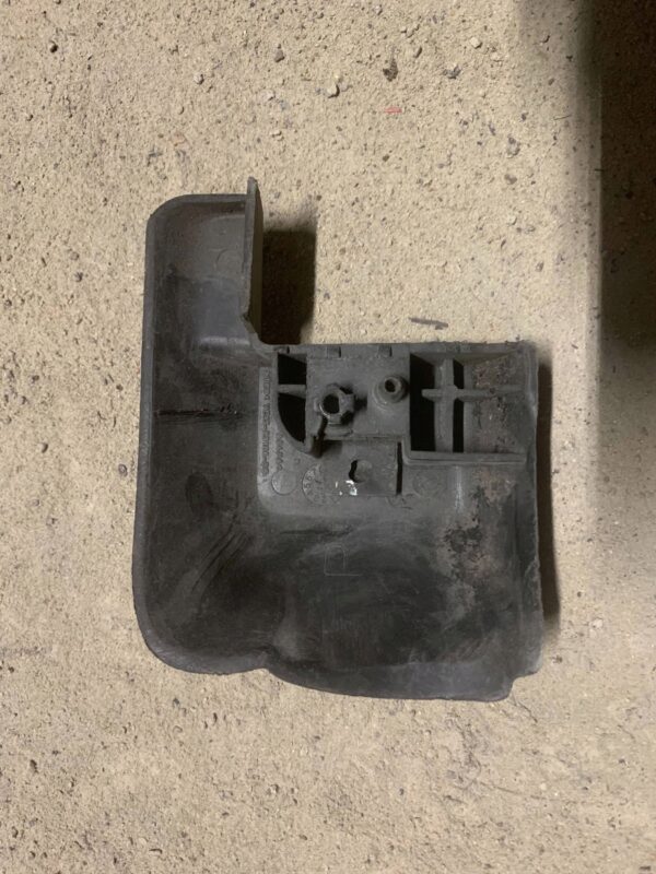 OSŁONA NA ZAWIAS DRZWI FORD TRANSIT MK7 YC1523106BG