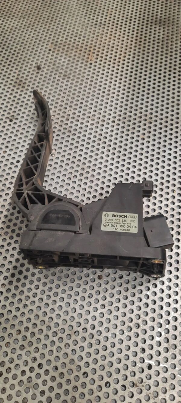 PEDAŁ GAZU PRZYŚPIESZENIA A9013000404