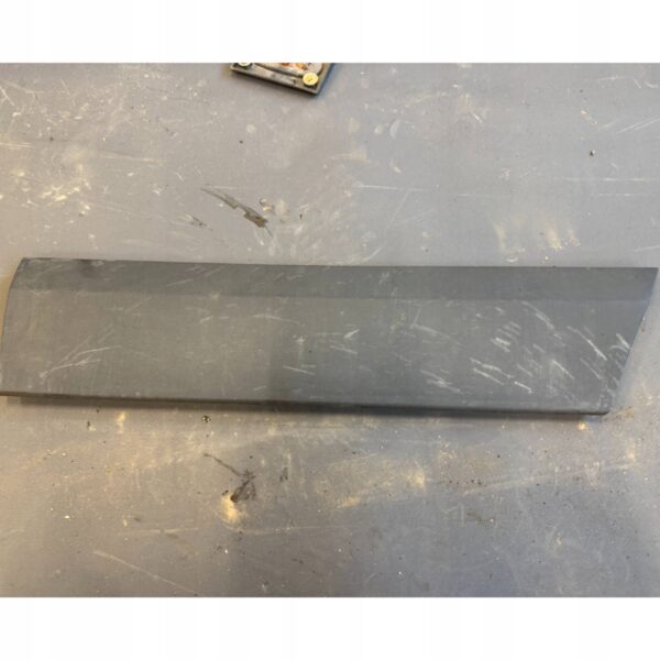 LISTWA DRZWI PRAWY PRZÓD 9066900500 VW CRAFTER 2.0TDI