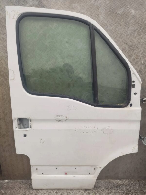 DRZWI PRZEDNIE PRAWE IVECO DAILY IV 06-14 426
