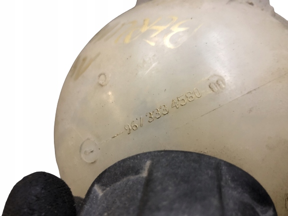 ZBIORNICZEK WYRÓWNAWCZY BERLINGO 1.6 9673334580