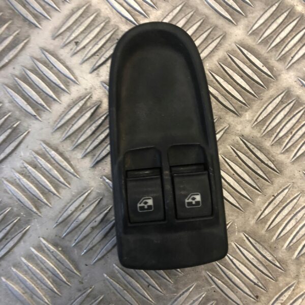 PRZEŁĄCZNIK SZYB IVECO DAILY 12-14