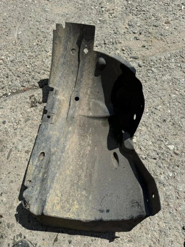 NADKOLE LEWY PRZÓD RENAULT TRAFIC II 8200508349