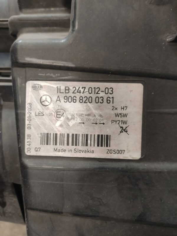 LAMPA LEWY PRZÓD SPRINTER W906 A9068200361