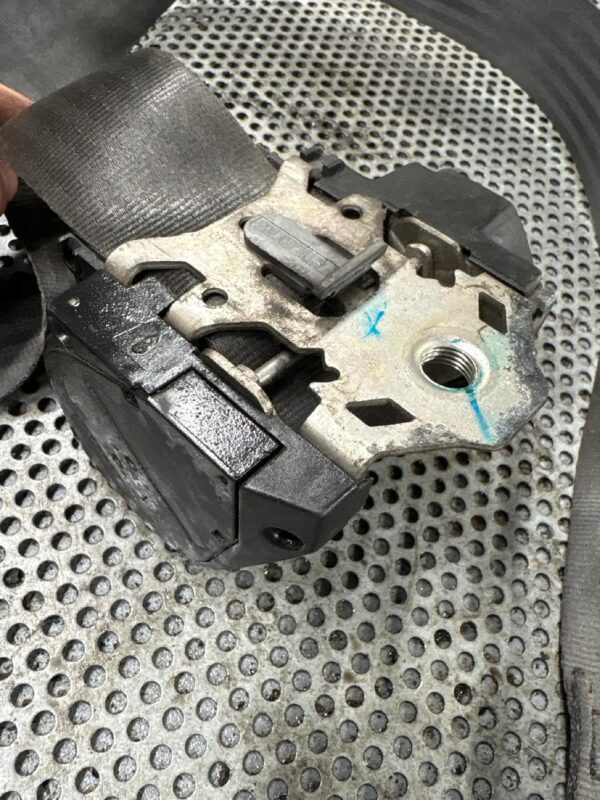 02f584a93bf981e29f253b6aaea5a34e