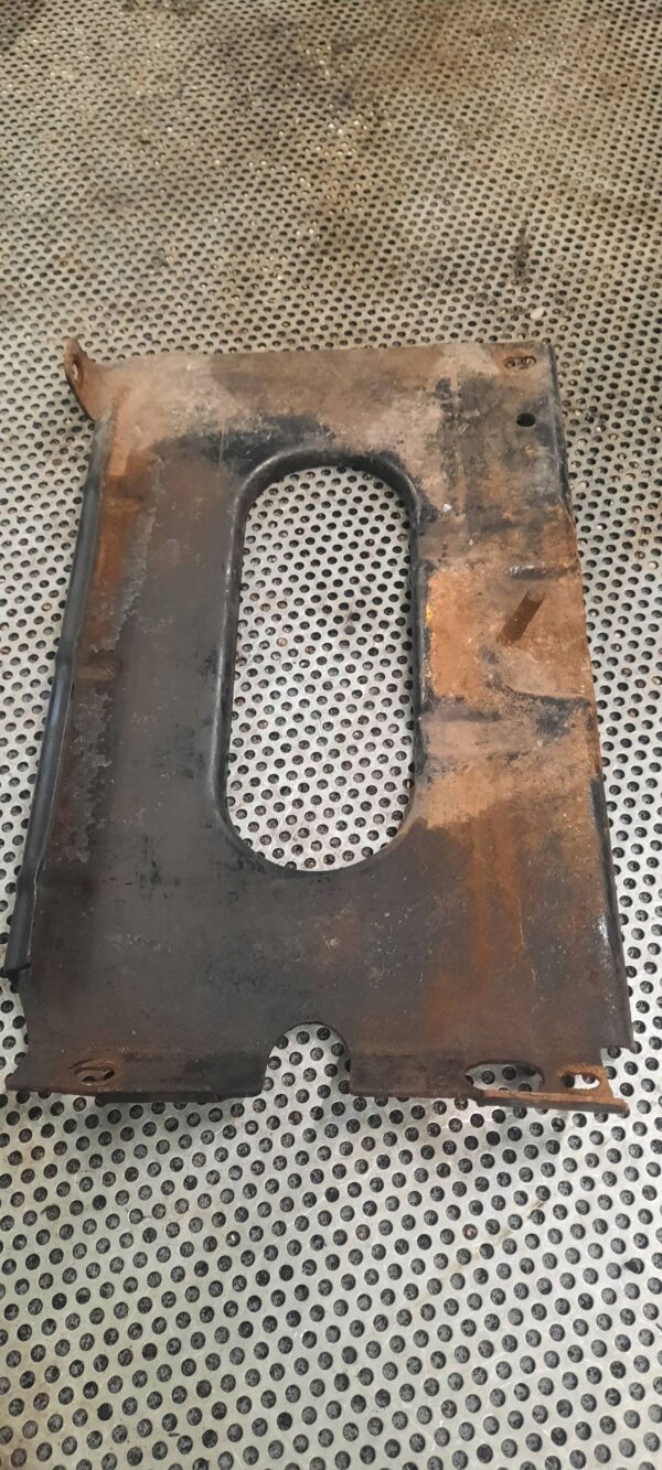 PODSTAWA AKUMULATORA VOLKSWAGEN T5