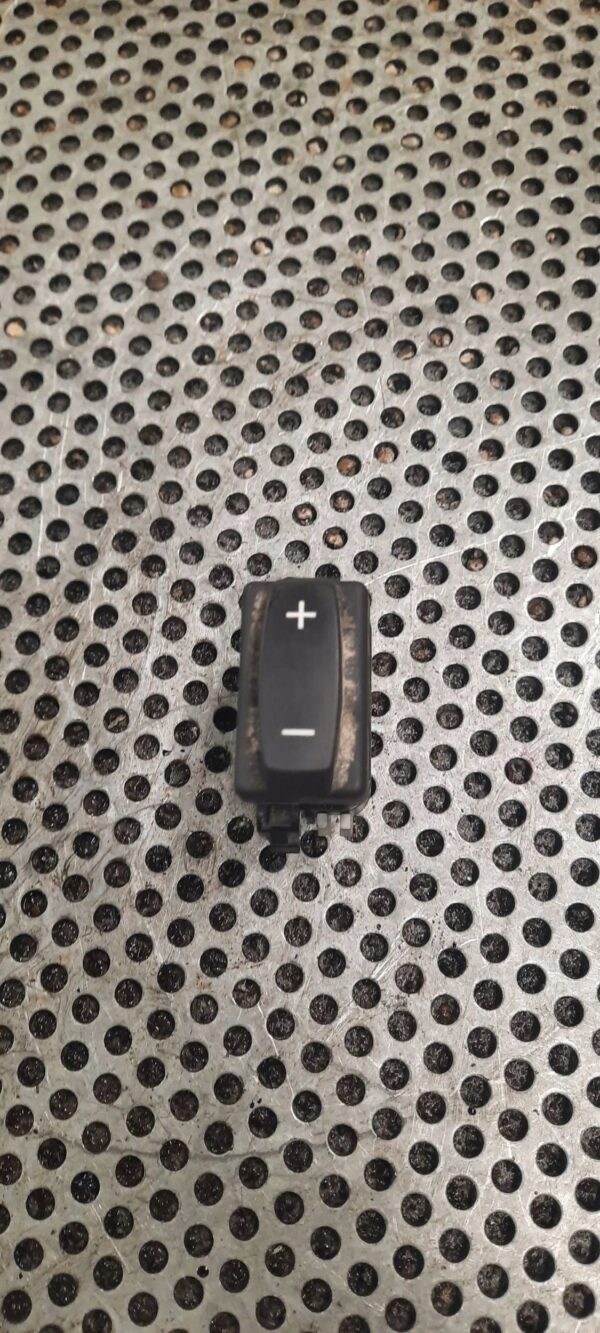 e70083b08398cc6665d21f809adb0231