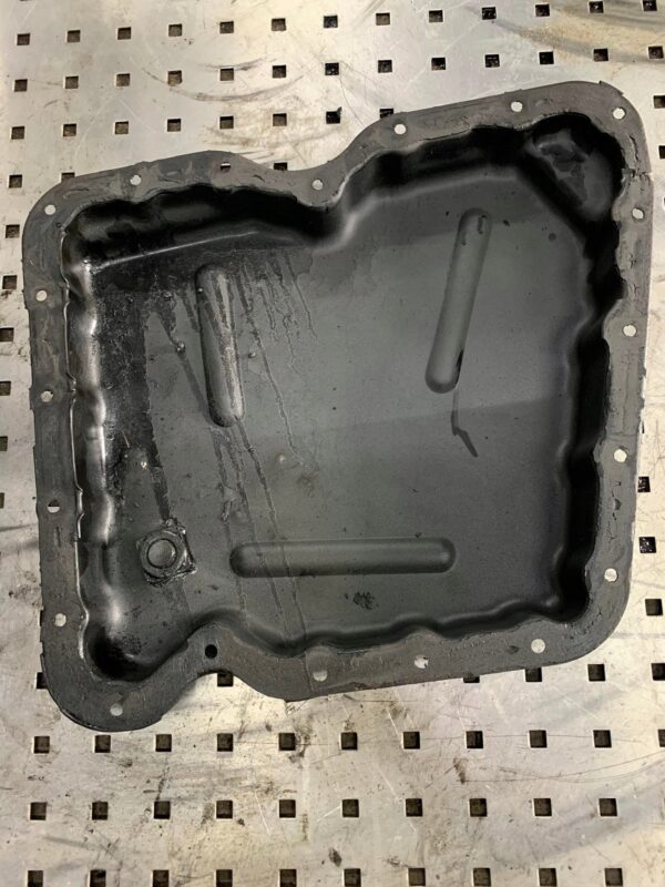 MISKA OLEJOWA TRAFIC VIVARO 2.0 DCI 8200805603