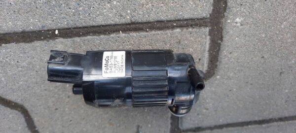 POMPA SPRYSKIWACZA SZYBY FORD TRANSIT CONNECT BA5317664AA