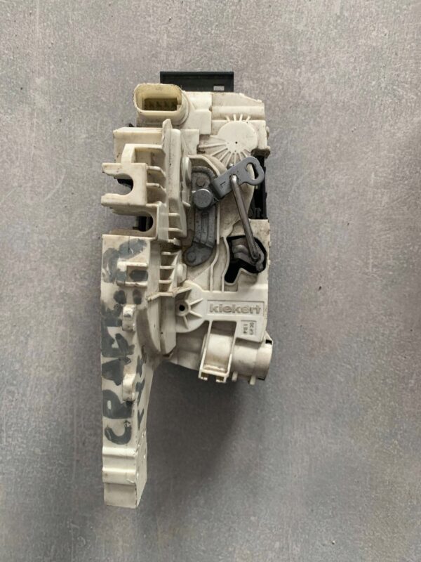 ZAMEK DRZWI MERCEDES BENZ SPRINTER A9067363535