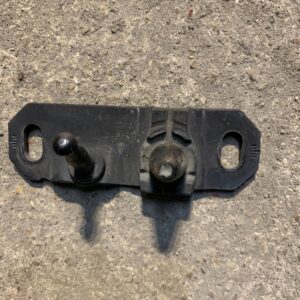 RYGIEL DRZWI PRZESUWNYCH A9067660262 SPRINTER W906