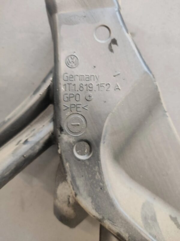 KANAŁ POWIETRZA VOLKSWAGEN CADDY III 1T1819152A