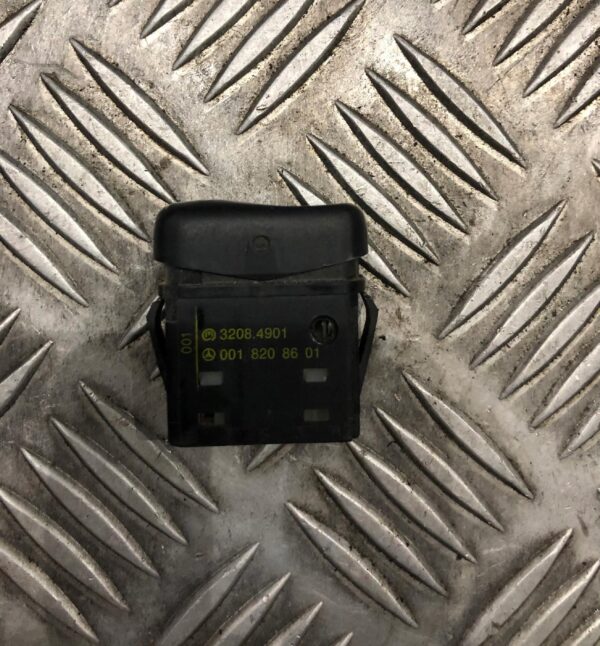 7304533c9e8f7a355af077bb8d0c1127