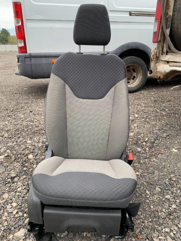 d1d41a748a4358f5bc171aa5dbcd794e