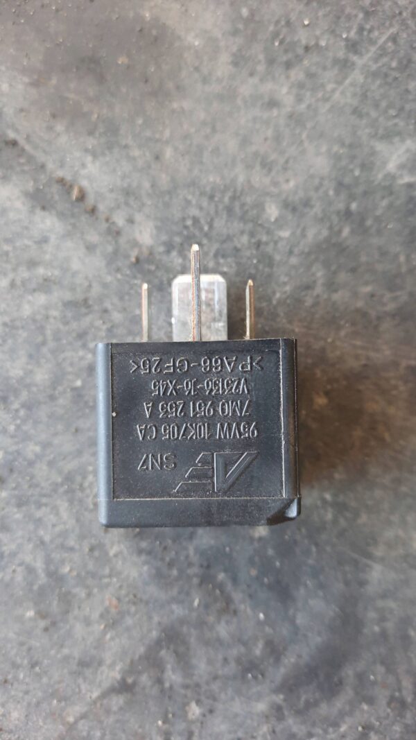 9a9947f3cbfbeee7039563d1e1339353