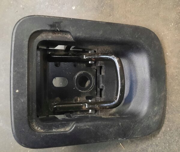 ZACZEP BAGAŻNIKA FORD TOURNEO COURIER ET76U313B10AA