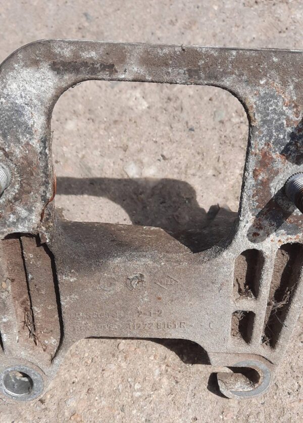 82f01dc30bd0d11631d32a88adb82102