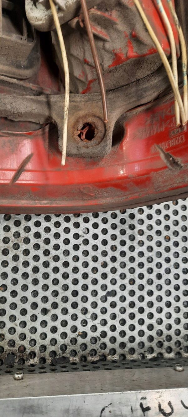 3a511da8e38bf6e4b3365bf3c8400bd9