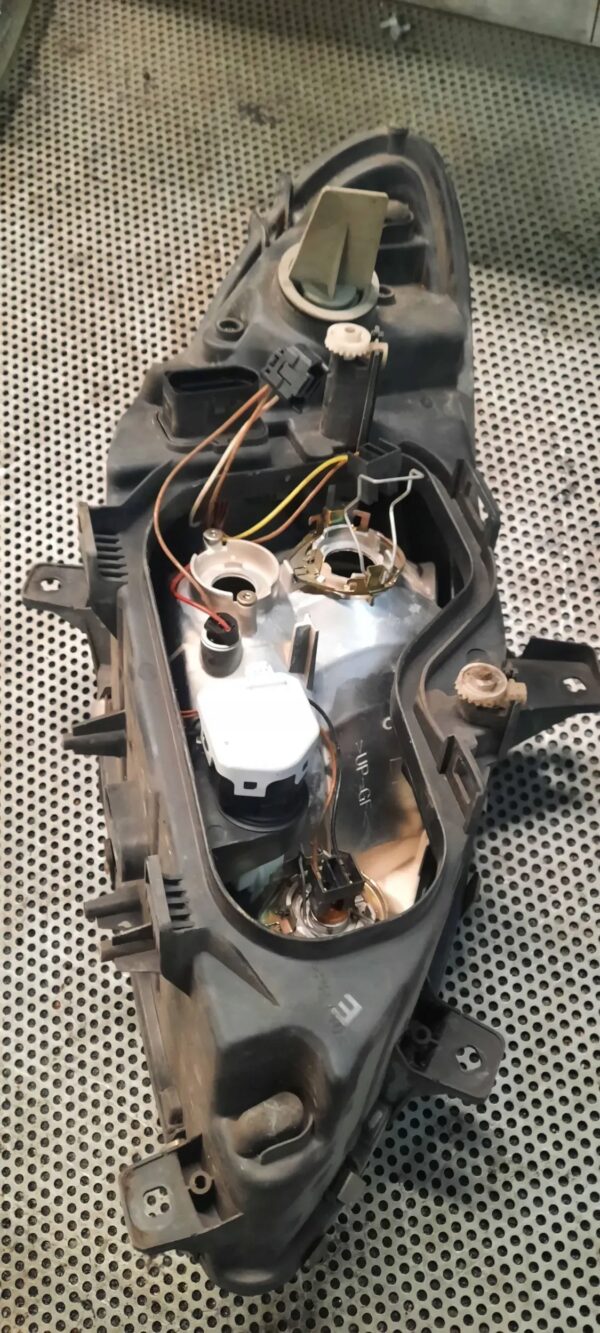 LAMPA PRZEDNIA MERCEDES VITO LEWA