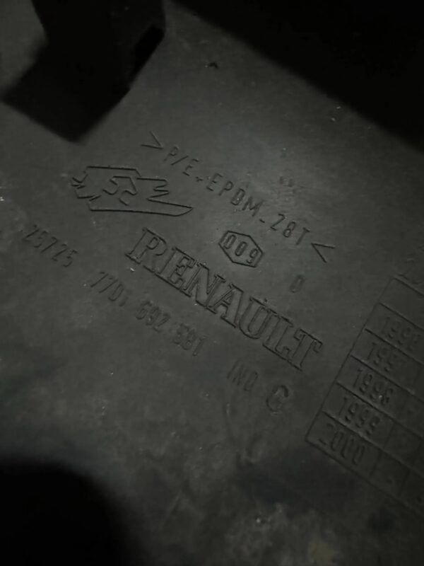 LISTWA DRZWI PRAWY PRZÓD RENAULT MASTER II 7701692581