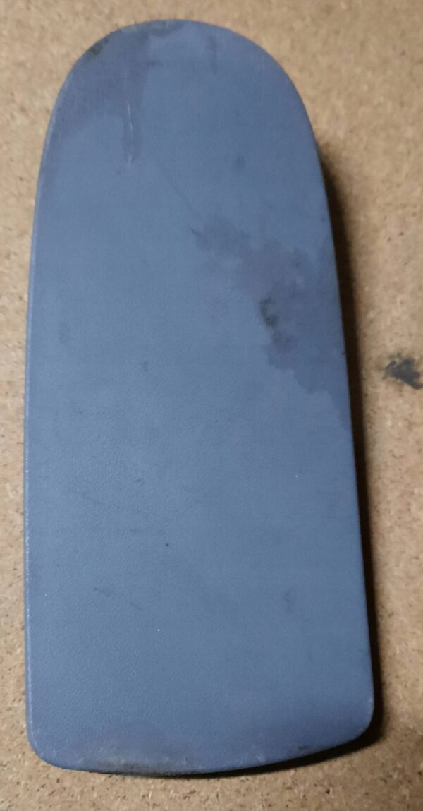 ZAŚLEPKA BOCZNA LEWY PRZÓD IVECO DAILY IV 3802494