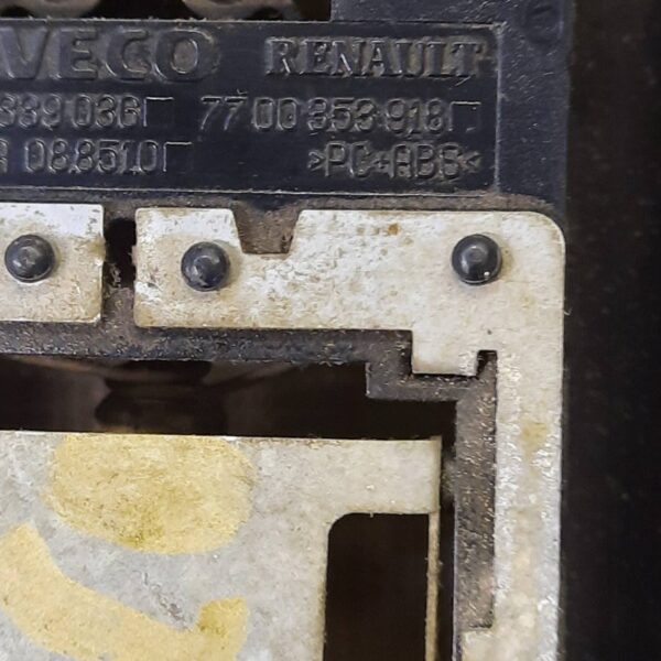 fcfeccea74ad28e9b2a1c51cd17e18b5