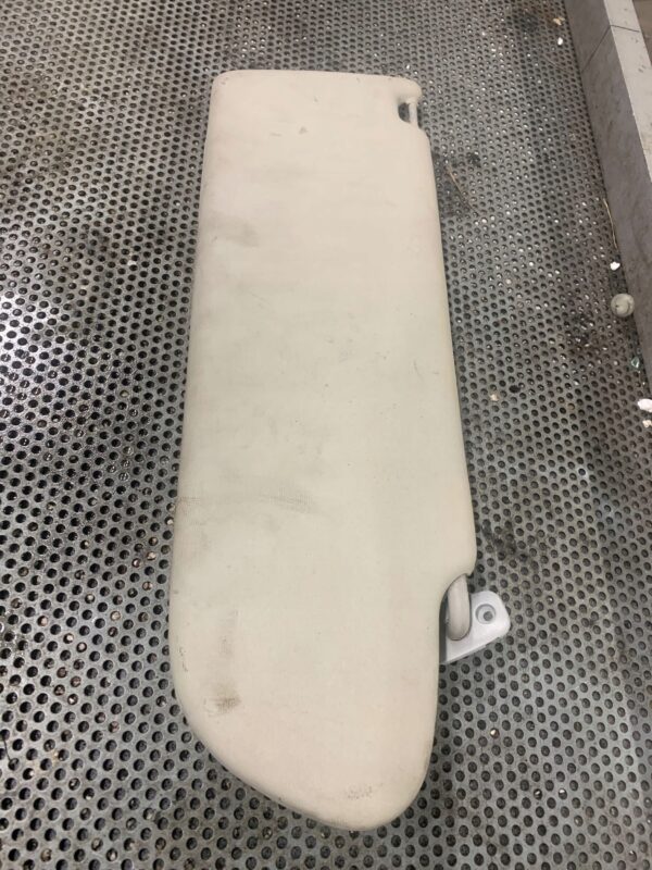 OSŁONA PRZECIWSŁONECZNA LEWA VW T5