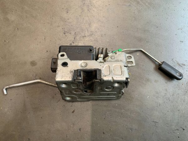 772a38f41cea9a7f07e6abe33cf86683