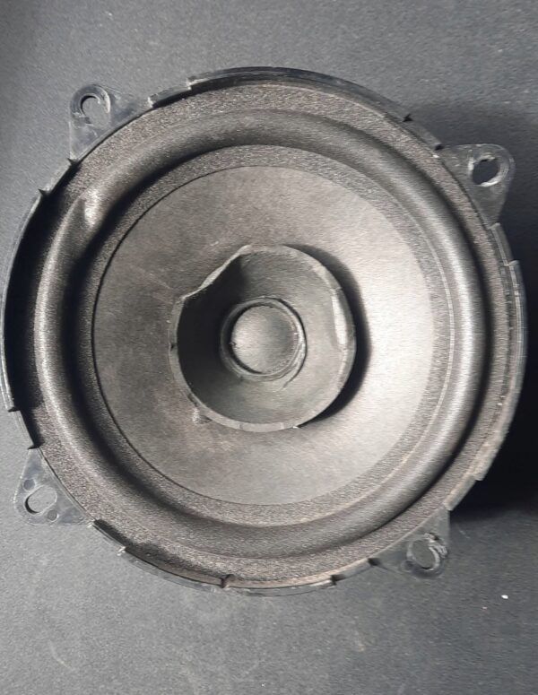 GŁOŚNIK DRZWI PRZEDNICH DACIA LOGAN II 8200715163