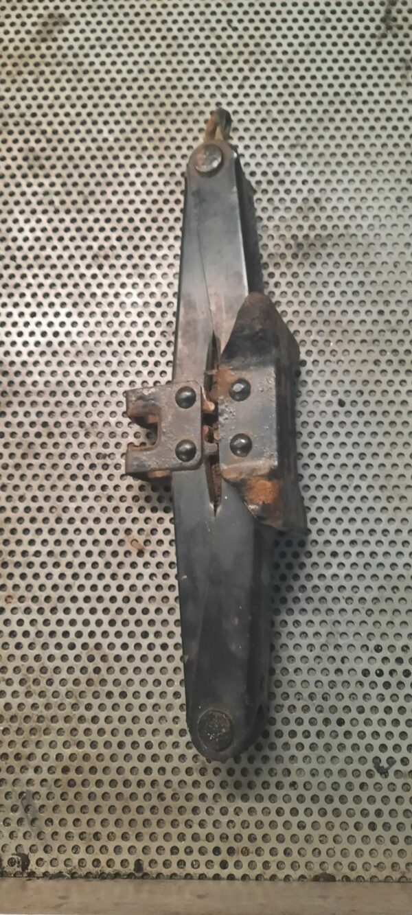 LEWAREK SAMOCHODOWY TOYOTA 09111-05010