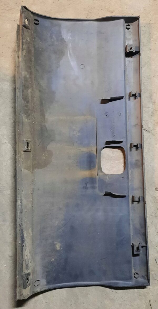 LISTWA DRZWI PRAWA IVECO DAILY IV 500334454