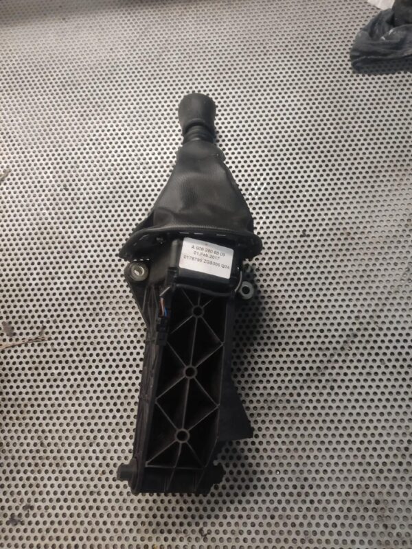 LEWAREK ZMIANY BIEGÓW MERCEDES W906 A9062606809