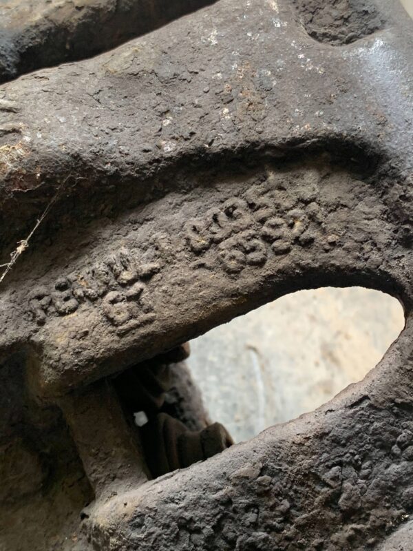 ZACISK HAMULCOWY PRZEDNI TRAFIC II VIVARO 003506 65921