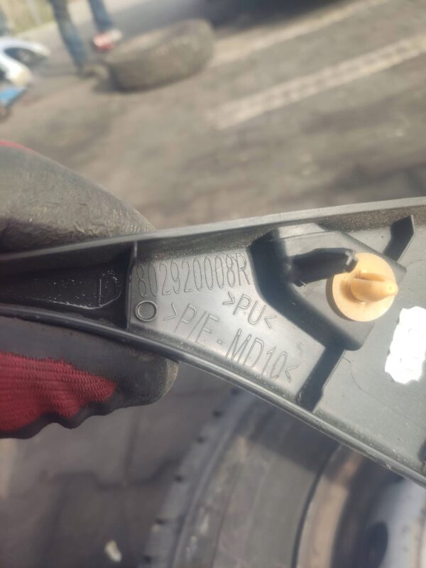 OSŁONA LUSTERKA RENAULT MASTER IV 802920008R