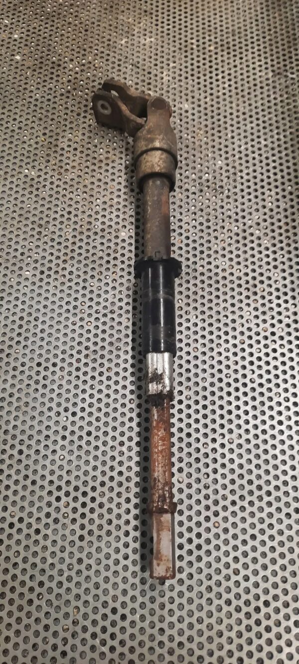 KRZYŻAK KOLUMNA KIEROWNICZA RENAULT MASTER