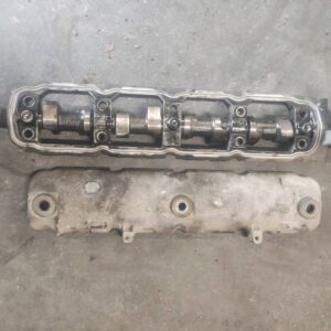 WAŁEK ROZRZĄDU/POKRYWA ZAWORÓW RENAULT TRAFIC 1.9 DCI