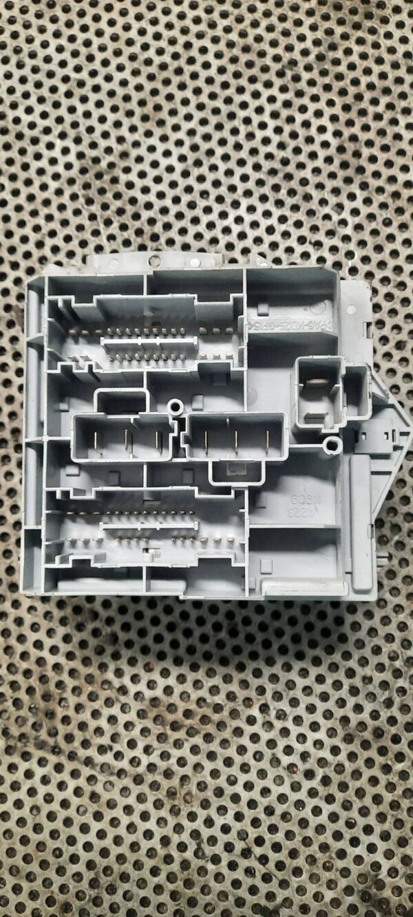 e13e5913b9382868e347632ca52f903a