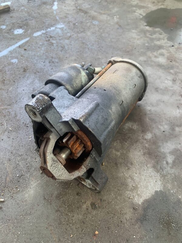 6082b590055cb255de93c6a47de3d1c1