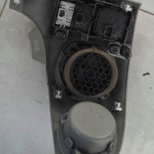 OBUDOWA NAWIEWU TRAFIC III 683100728R