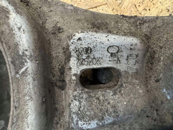 PODUSZKA ŁAPA SILNIKA RENAULT TRAFIC II 2.0 8200675206A