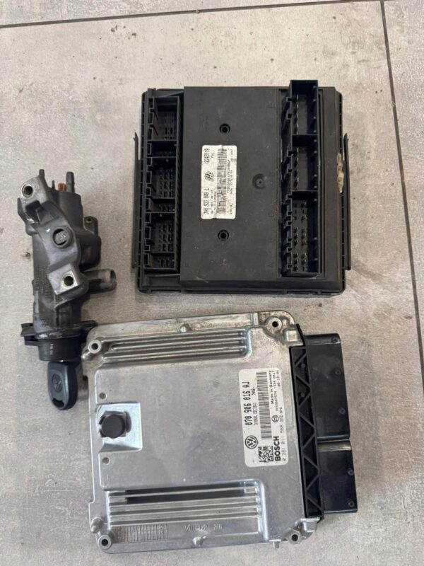 STEROWNIK ZESTAW VW T5 2.5 TDI AUTOMAT 070906016AJ