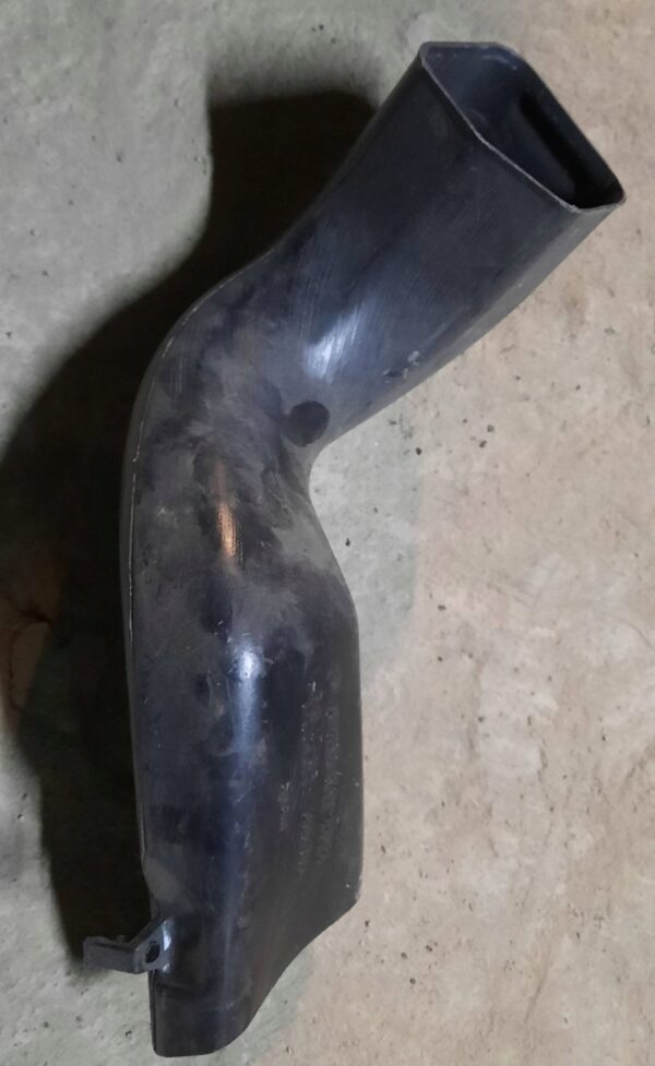 KIEROWNICA POWIETRZA VITO W639 A6398315545