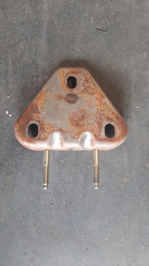 MOCOWANIE DESKI ROZDZIELCZEJ VW T5 03-15 7H0857063B