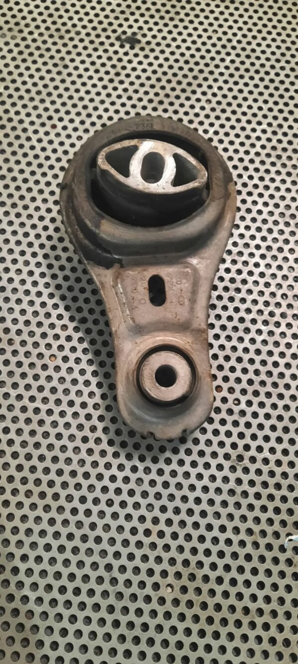 Mercedes-Benz Vito Viano W639 2007 Wsporniki i łapy