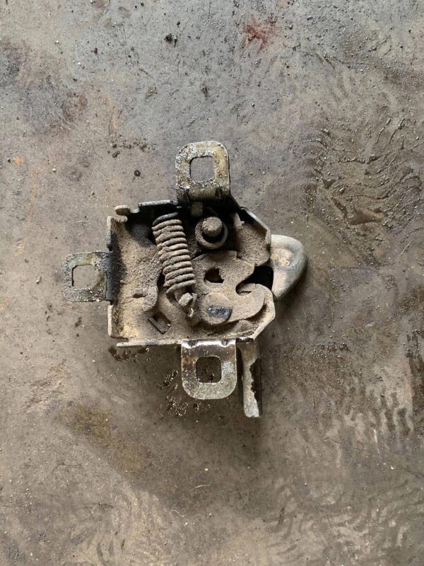 f222ffbceb77d4337c6f846860645a65