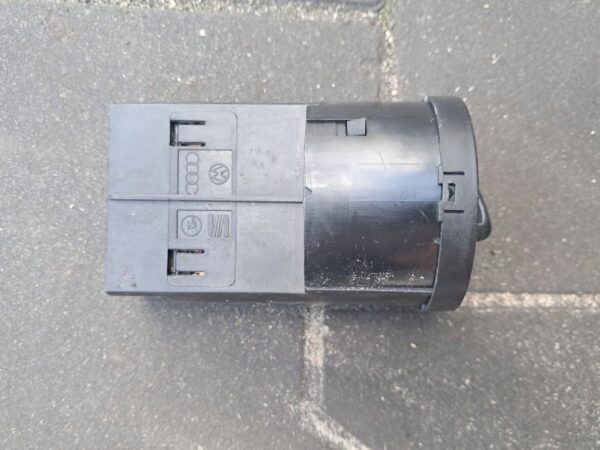 3c754ae39954555d7540f1da93f3ccfc