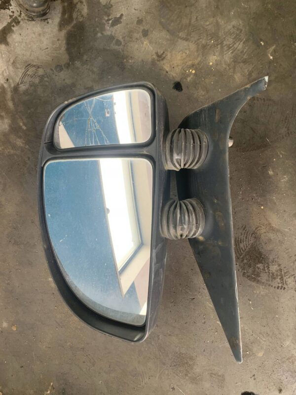 4b574ea46df6ce66ca5cd38ff63c9064