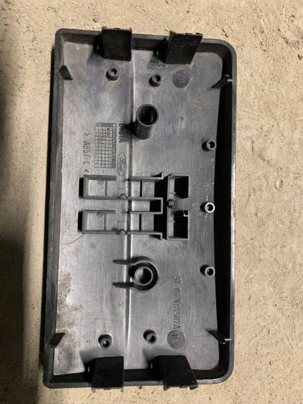 ZAŚLEPKA RADIA FORD TRANSIT MK6 97VBV04587A