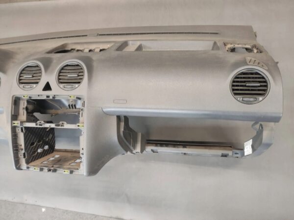 DESKA KONSOLA VOLKSWAGEN CADDY III